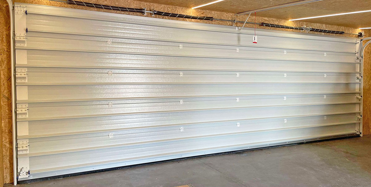 Insulated garage door, Peppermint Grove